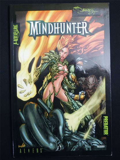 Witchblade/The Darkness & Alien/Predator: Mindhunter - Dark Horse Graphic Softback #4RQ
