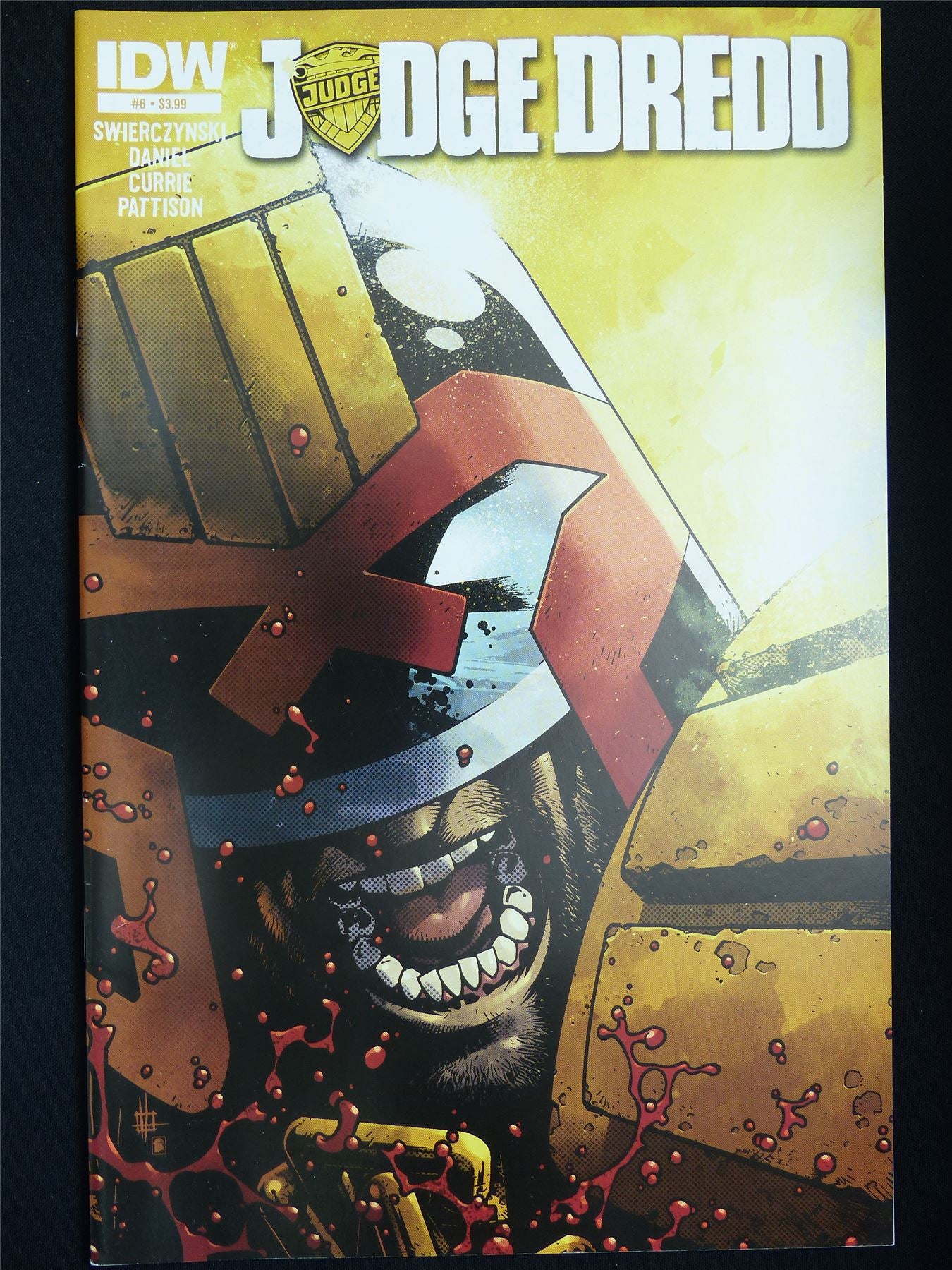 JUDGE Dredd #6 - IDW Comic #1SO