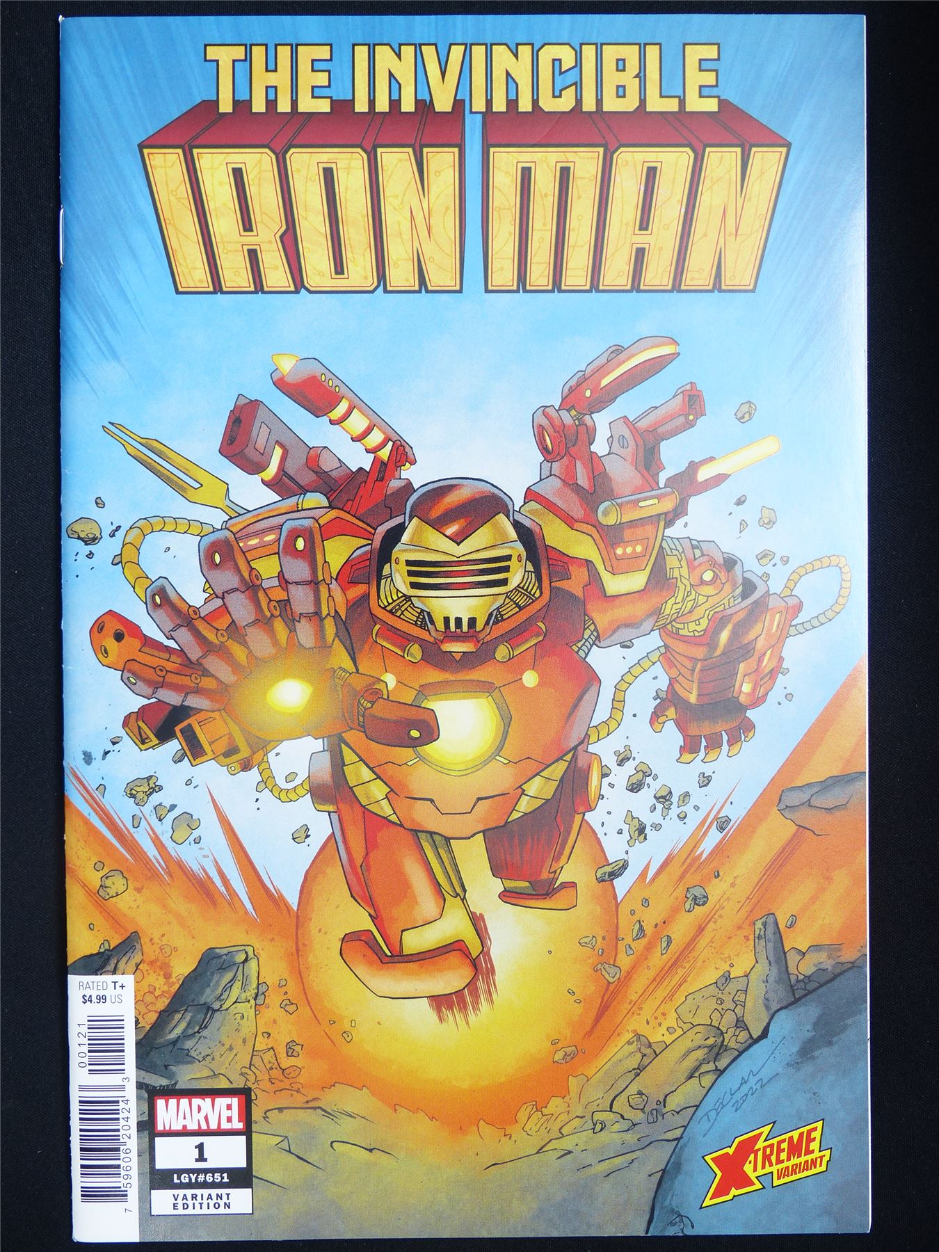 The Invincible IRON Man #1 Variant - Marvel Comic #1J7
