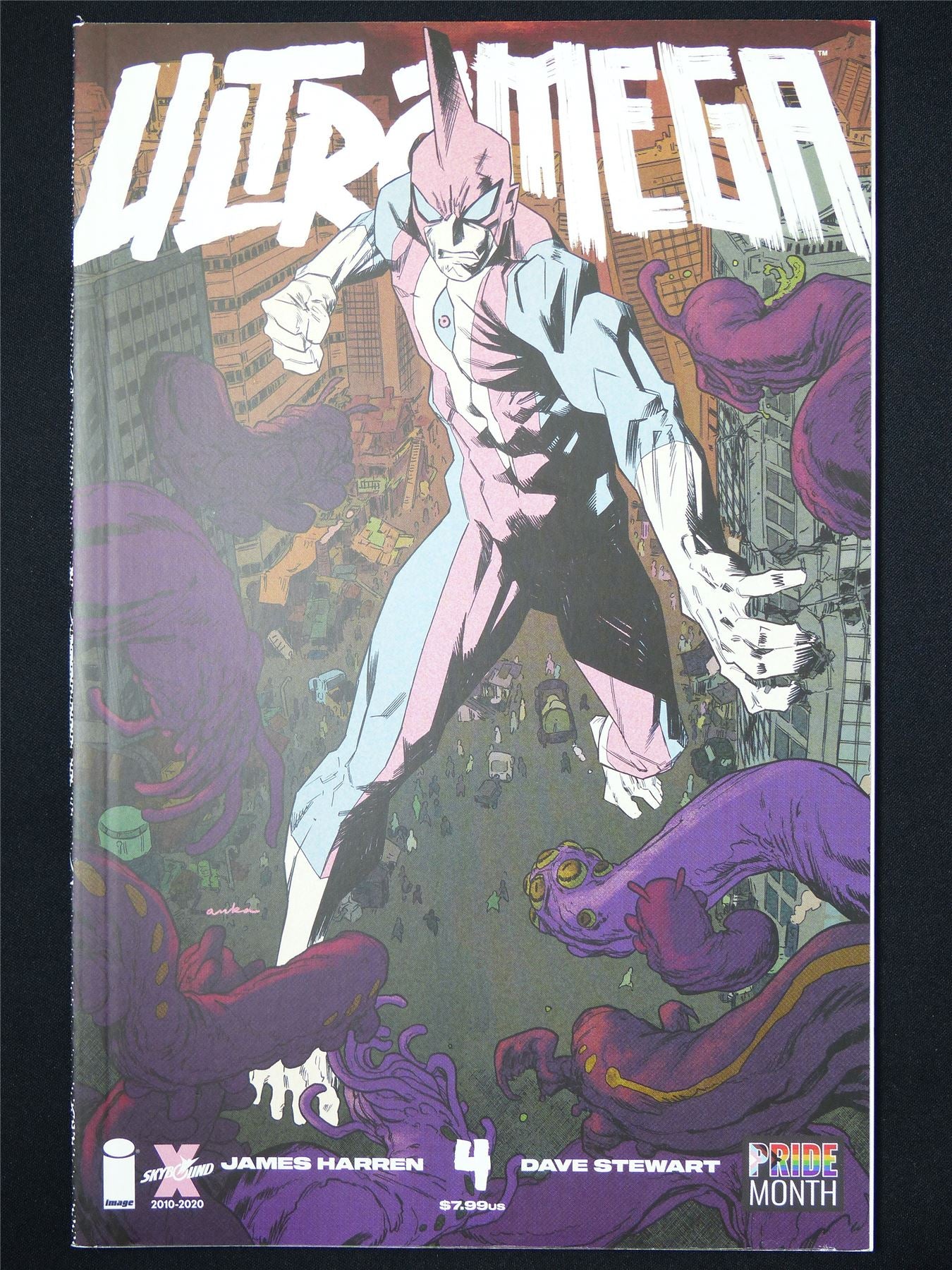 ULTRA Mega #4 - B&B Image Comic #8DW