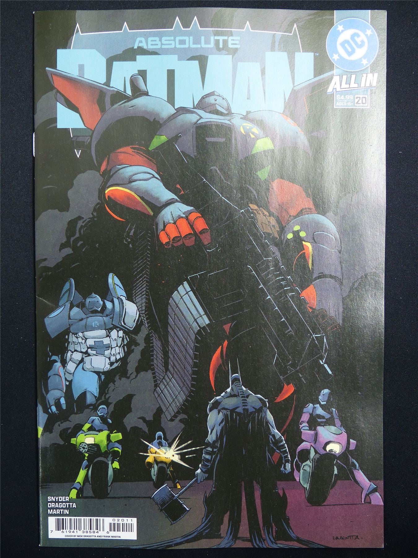 Absolute BATMAN #20 Cvr A - Jul 2026 DC Comic #6W
