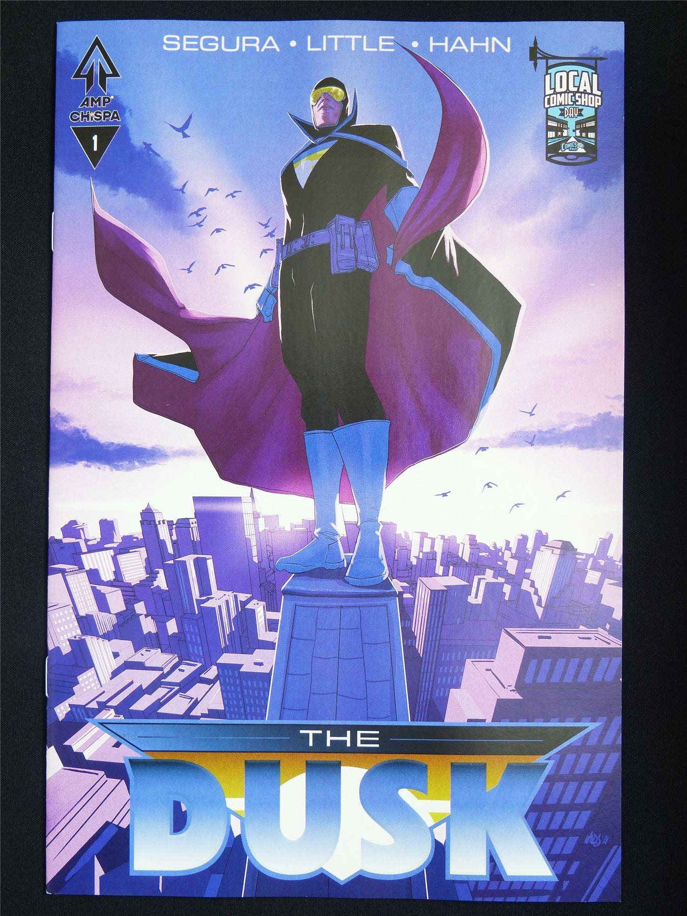 The DUSK #1 Cvr B - Sep 2025 AMP Comic #4HF