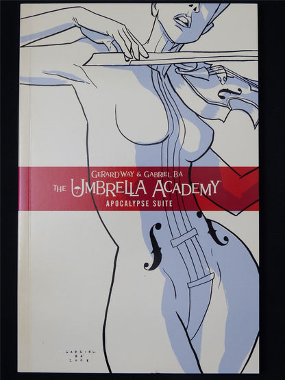 The Umbrella Academy Apocalypse Suite - Dark Horse Graphic Softback #QQ