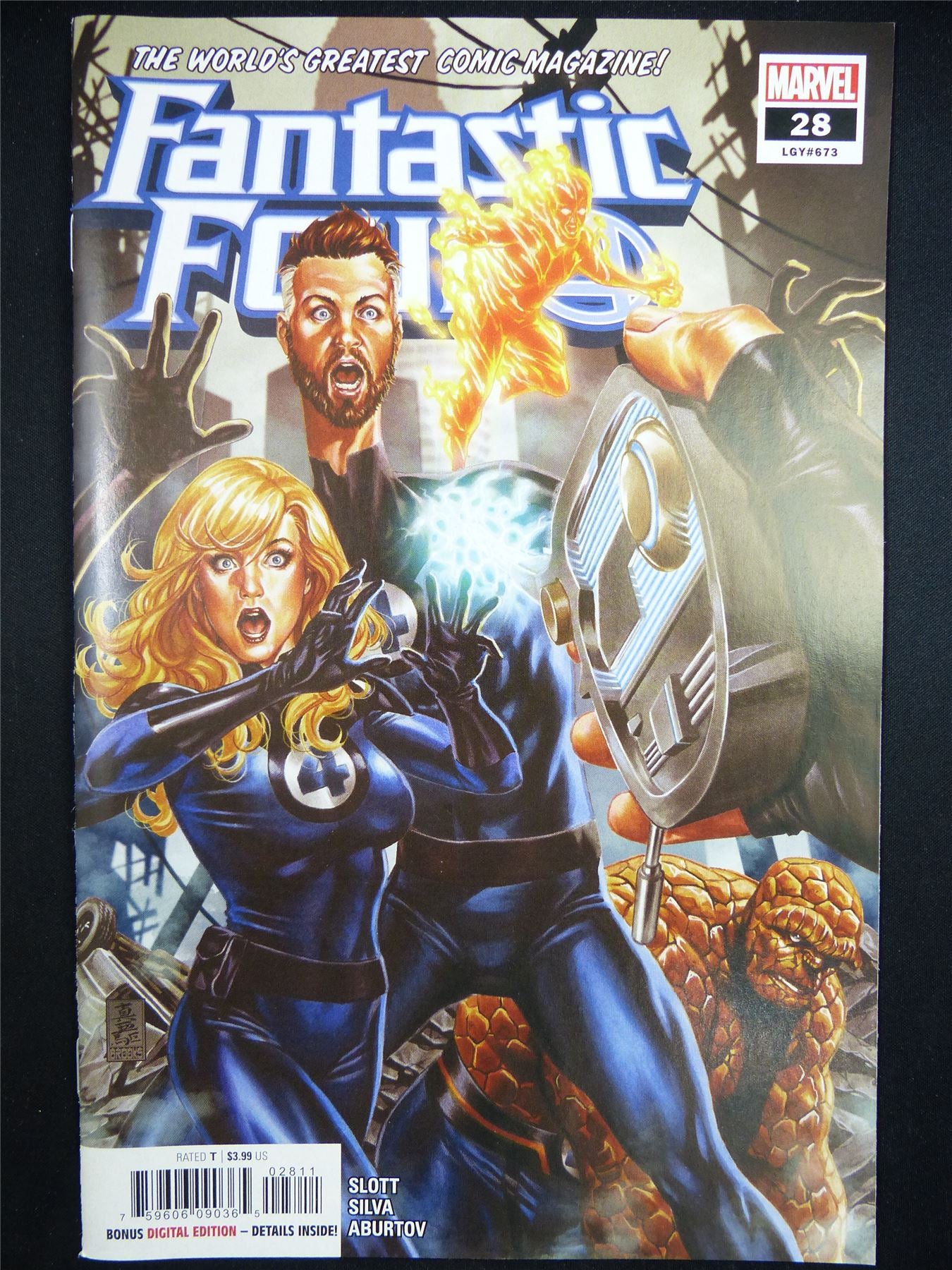 FANTASTIC Four #28 - Marvel Comic #W0