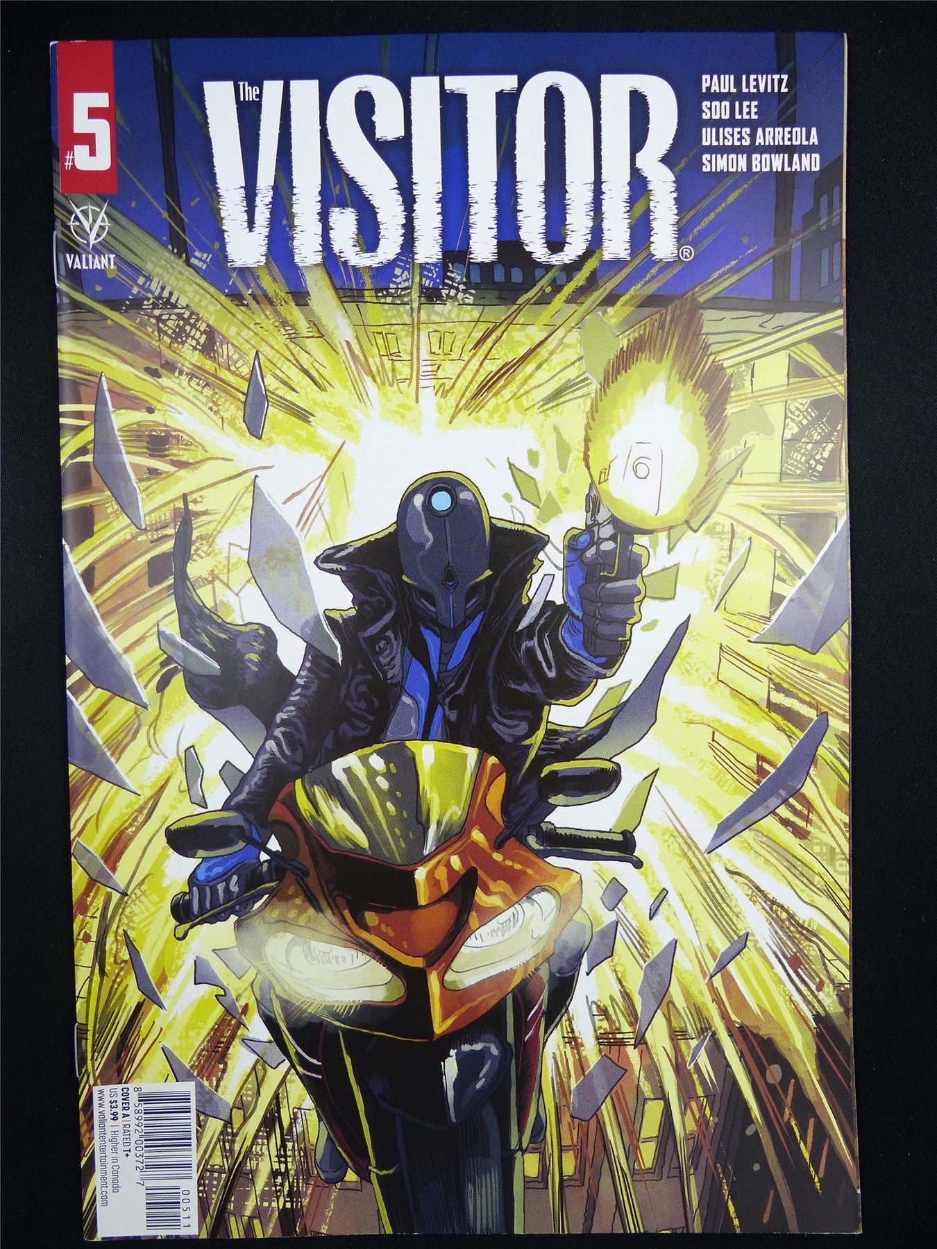 The VISITOR #5 - Valiant Comic #2TR