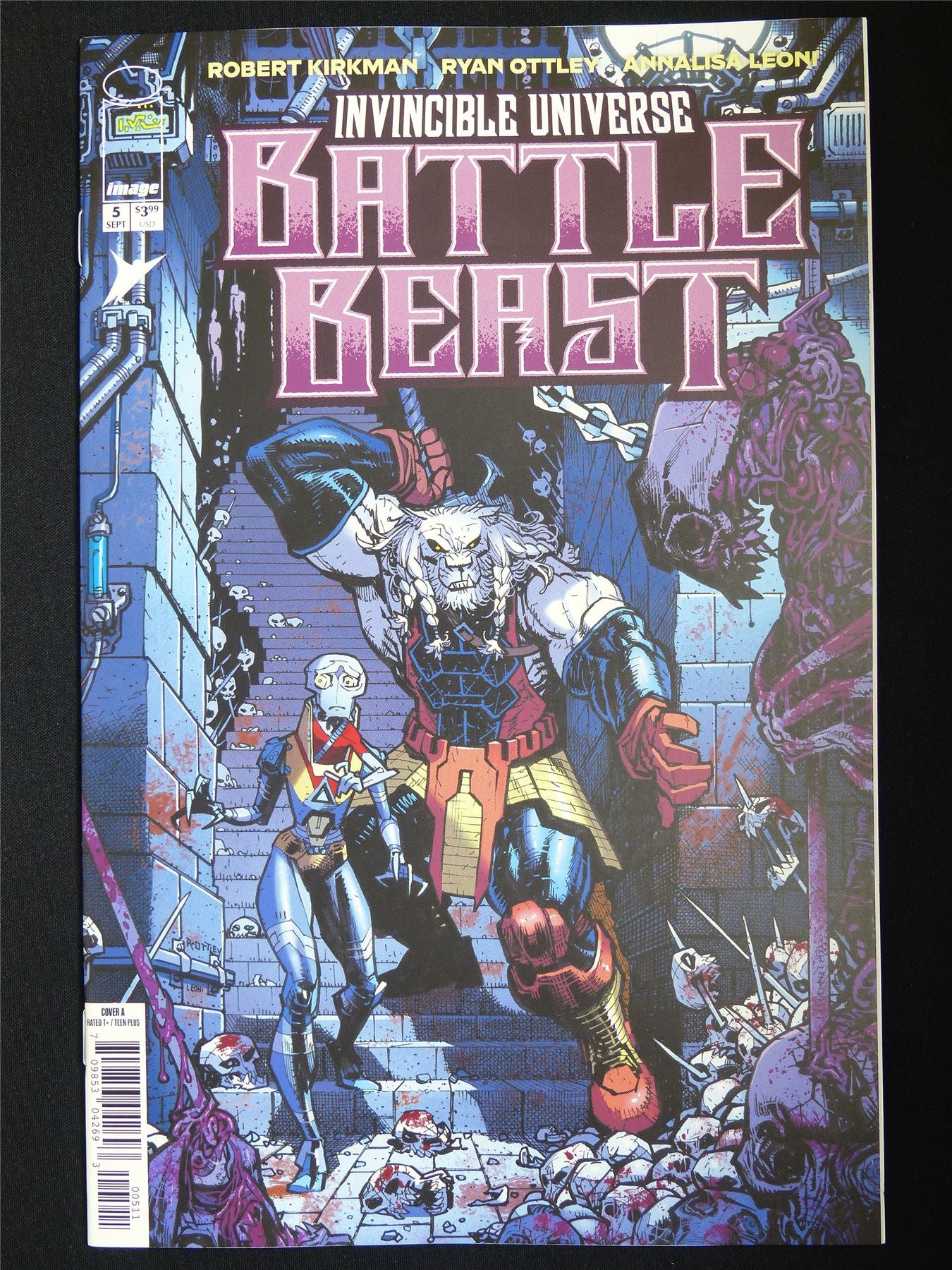 INVINCIBLE Universe: Battle Beast #5 - Sep 2025 Image Comic #43N