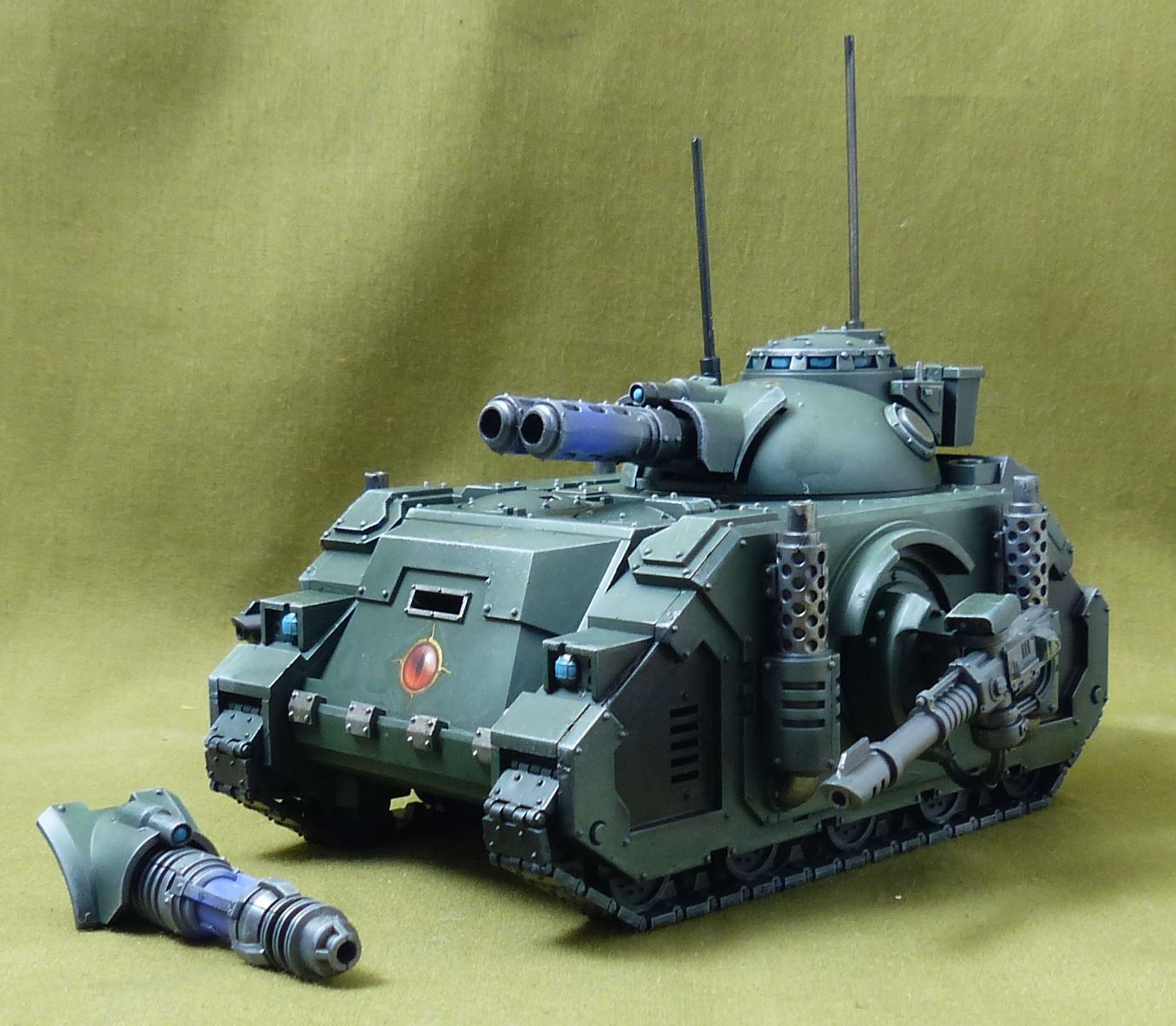 Deimos Pattern Predator Battle Tank Painted - Sons of Horus - Warhammer Horus Heresy #BG