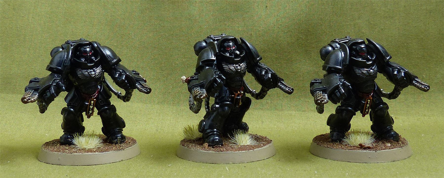 Primaris Aggressors painted - Iron Hands - Warhammer 40K #1HF
