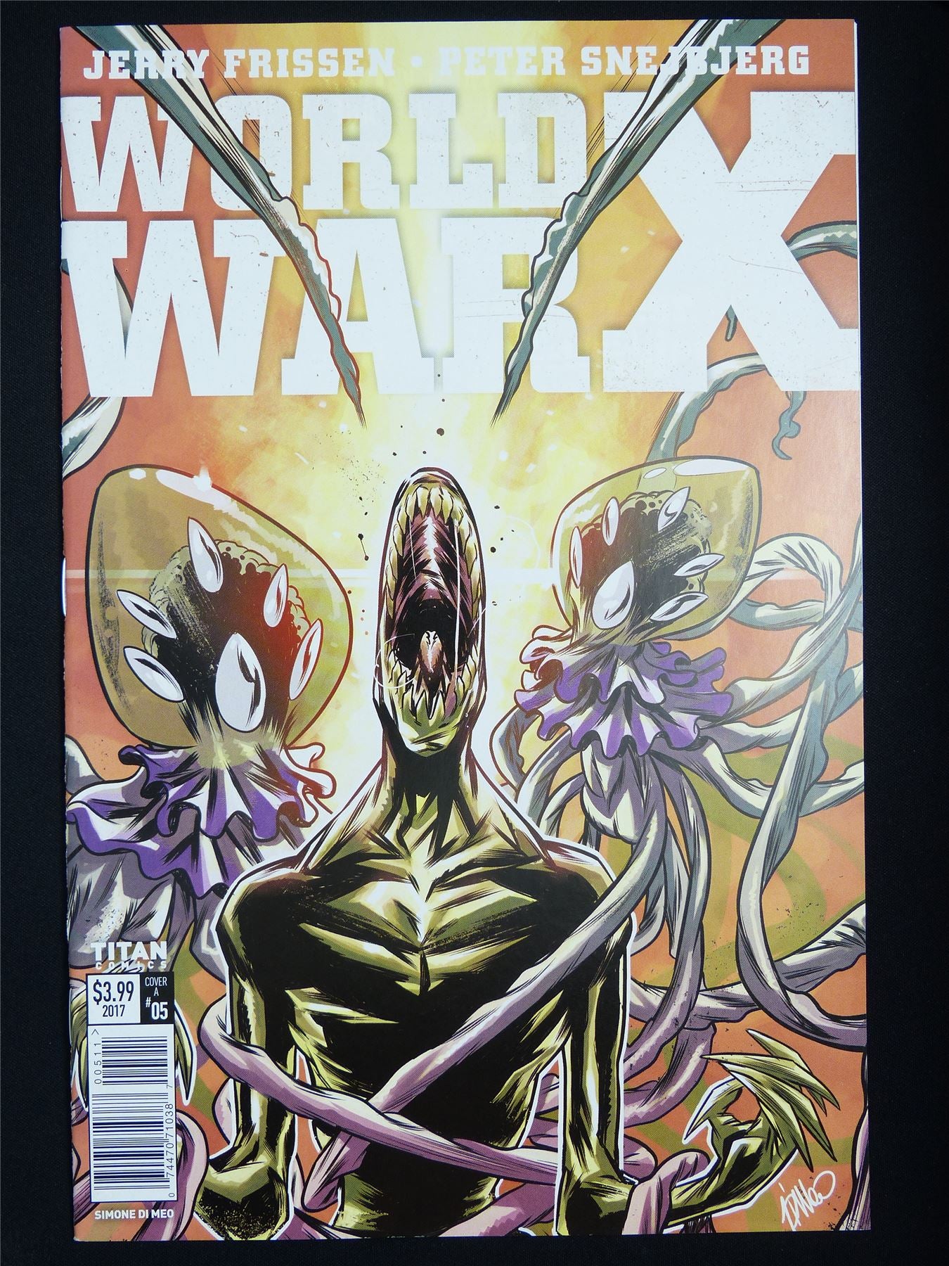 WORLD War X #5 - Titan Comic #6RS