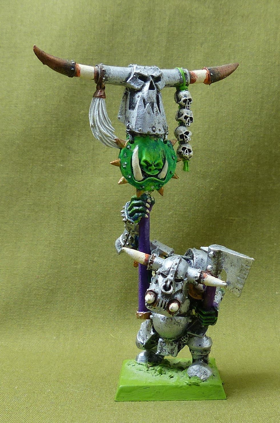 Classic Metal Black Orc Standard Bearer - Orcs & Goblins - Warhammer Old World #2VU