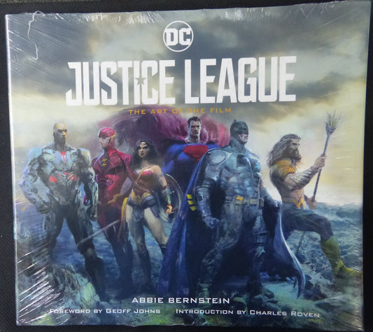 Justice League: The Art of the film - Hardback - Titan Graphic Novel #29U
