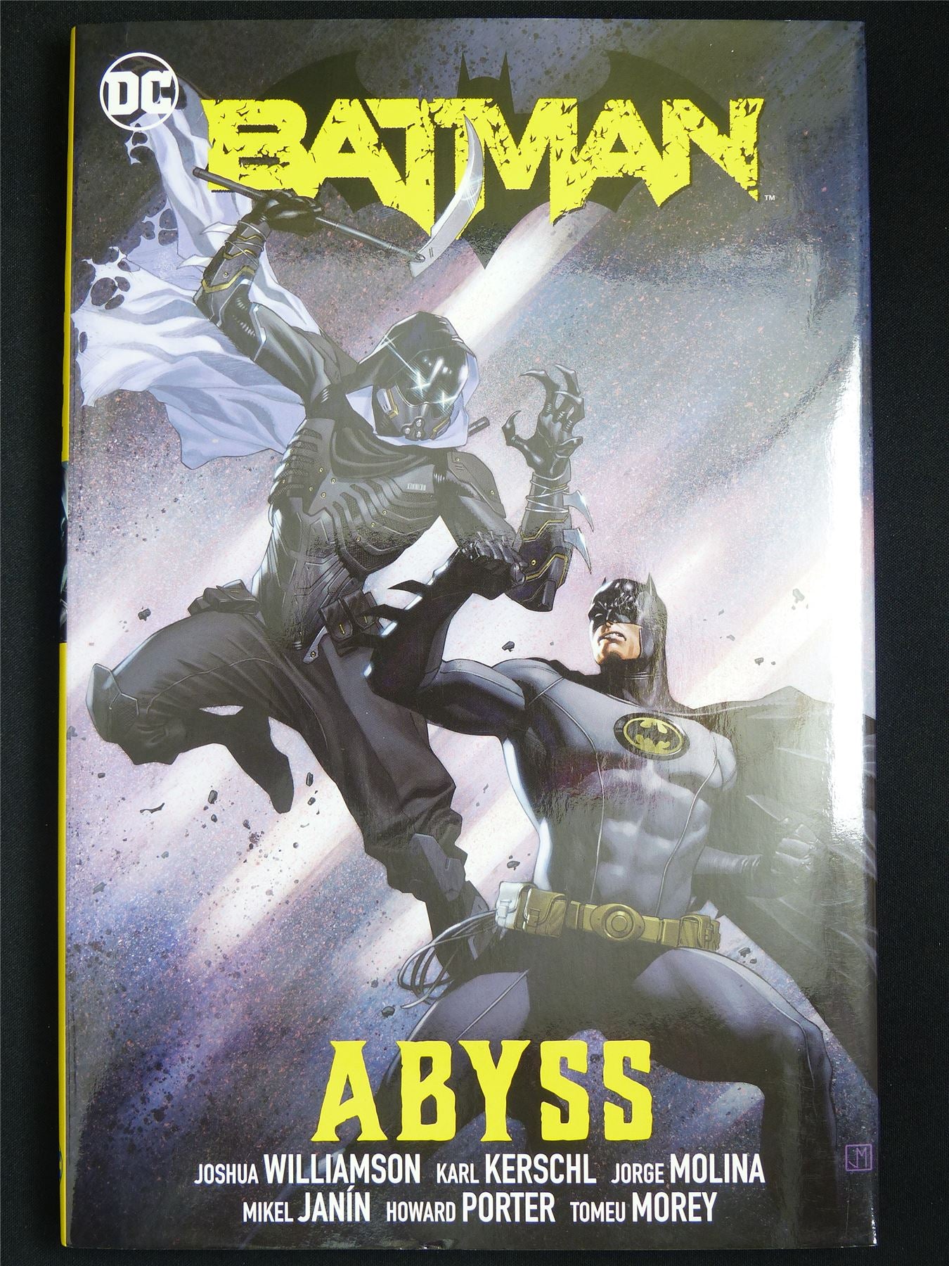 Batman volume 6: Abyss - DC Graphic Hardback #XO