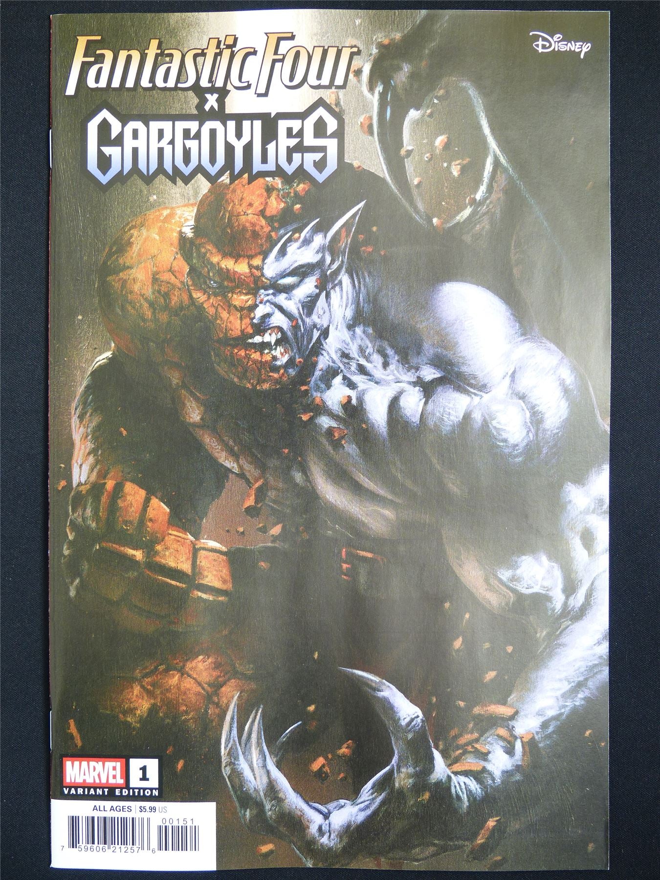 FANTASTIC Four x Gargoyles #1 Variant - Dec 2025 Marvel Comic #55T
