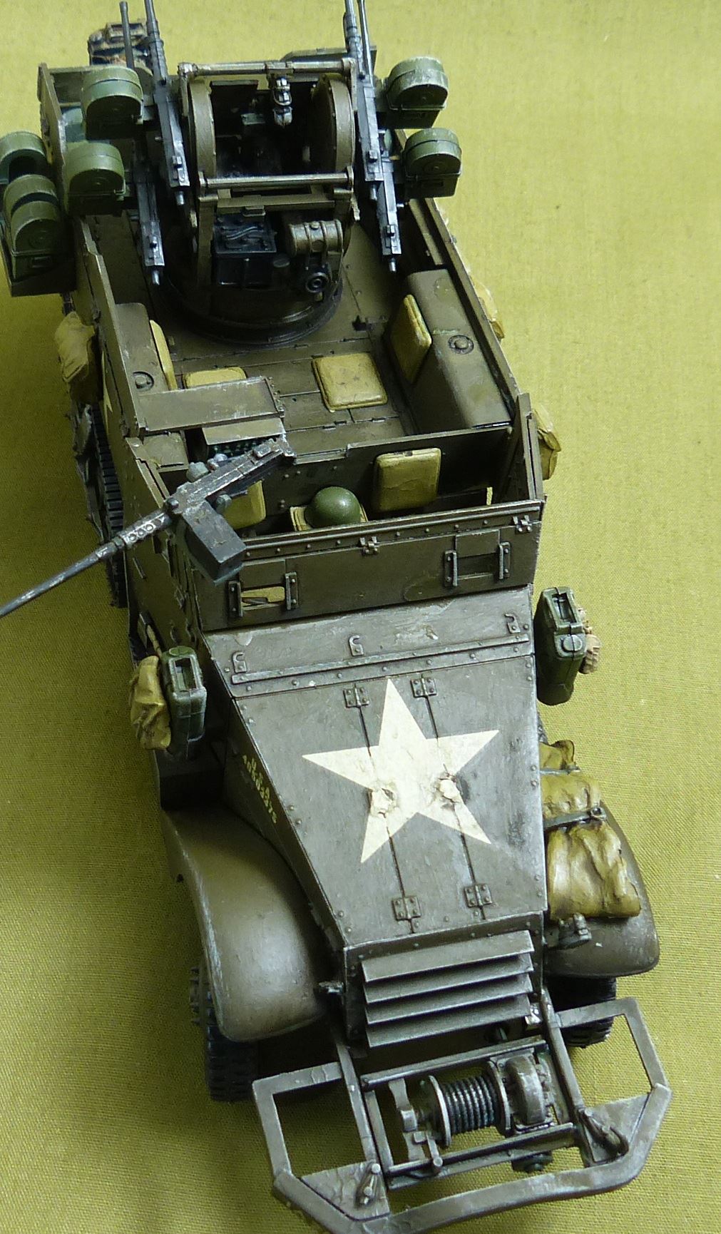 US Half track /  M16 MGMC Half-Track  painted 1:35 scale - WW2 Model #16Z
