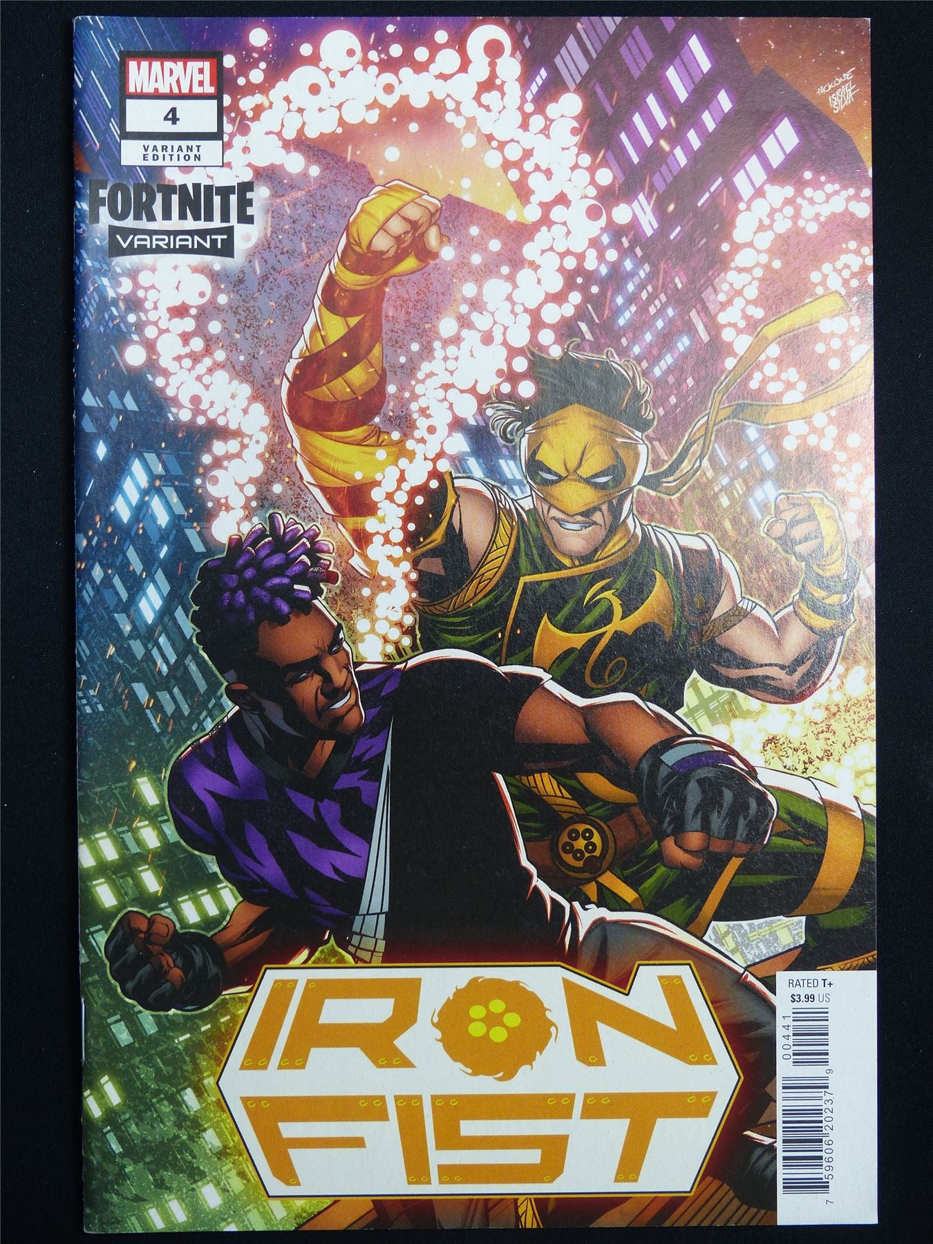 IRON Fist #4 Variant - Marvel Comic #3OD