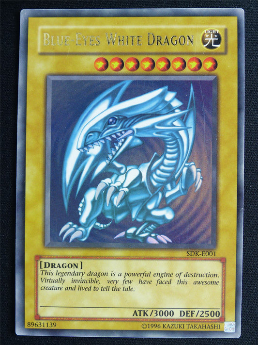 Blue-Eyes White Dragon SDK Ultra Rare - Yugioh Card #4RZ