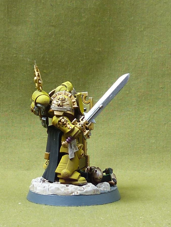 Captain with Relic Shield painted - Space Marines - Warhammer 40K #3PO