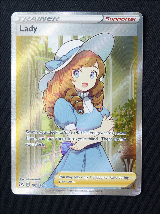 Lady 193/196 Textured Holo - Pokemon Card #5YI