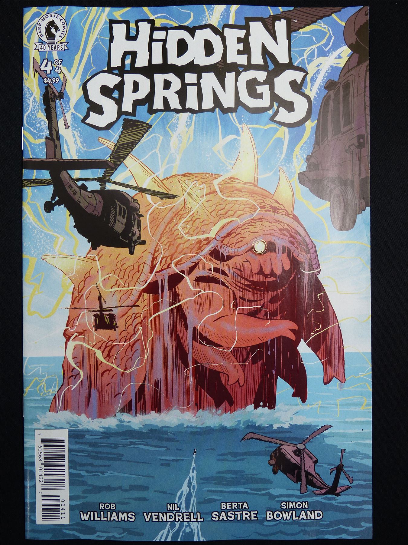HIDDEN Springs #4 Cvr A - Aug 2026 Dark Horse Comic #3RR