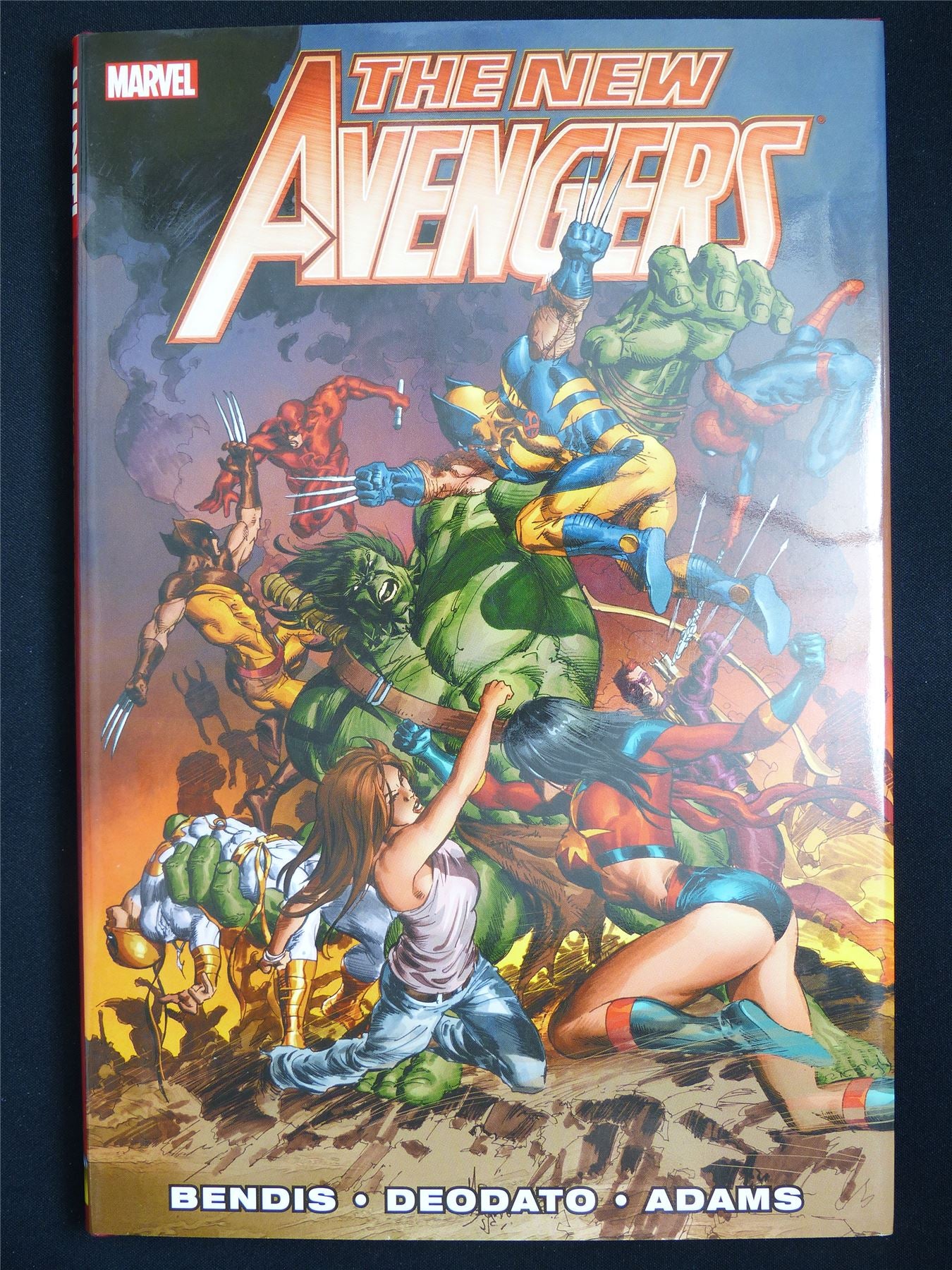 The New Avengers by Brian Michael Bendis vol 3 - Marvel Graphic Hardback #46Z