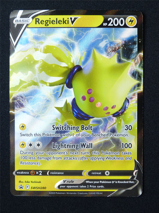 Regieleki V SWSH280 Promo Holo - Pokemon Card #6LQ