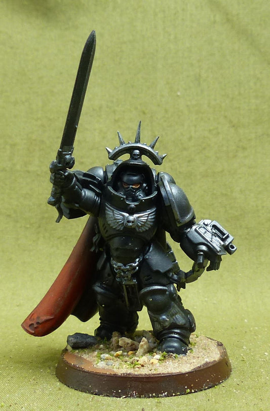 Captain in Gravis Armour painted - Iron Hands - Warhammer 40K #1QT