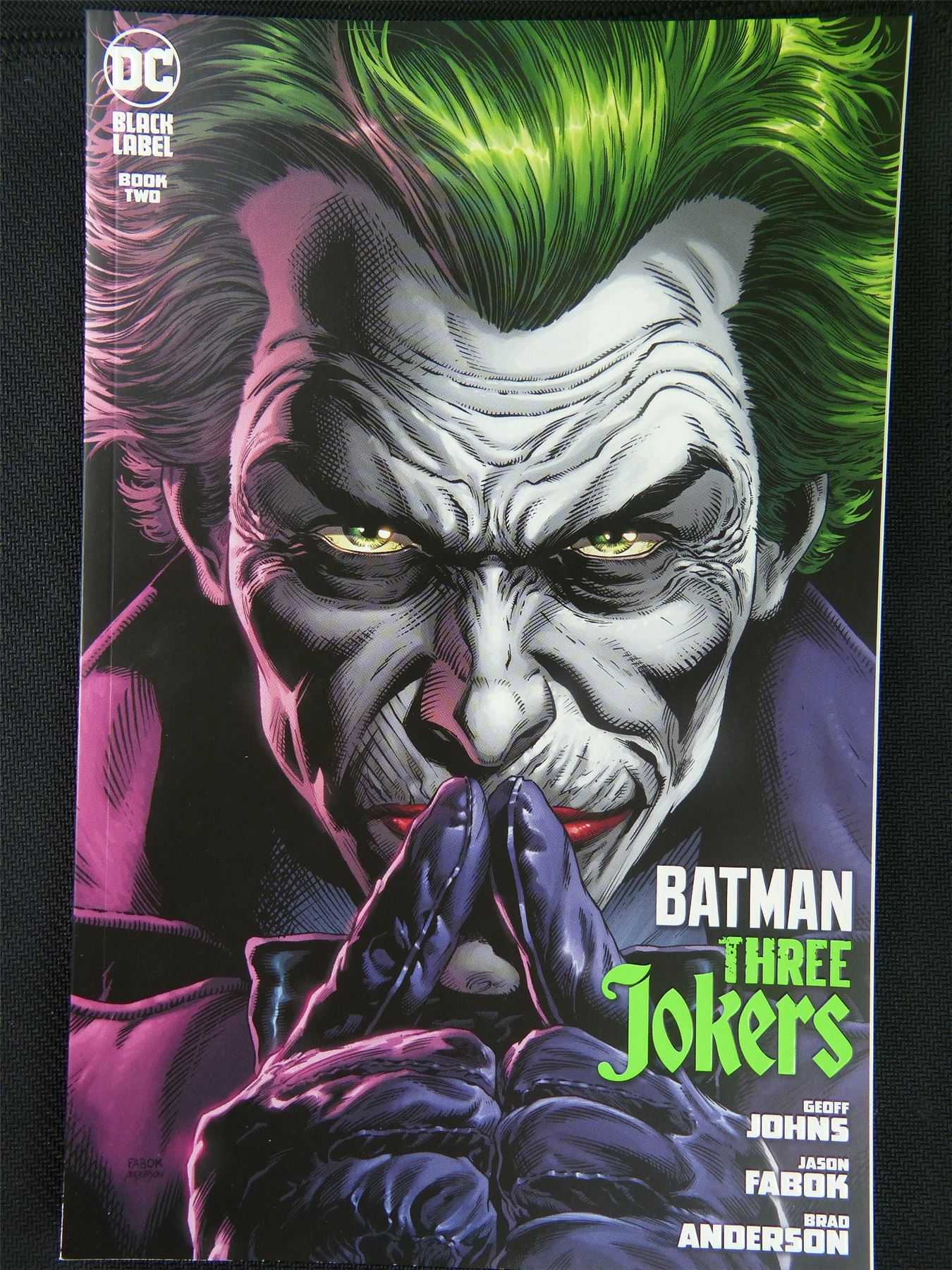 BATMAN: Three Jokers Book Two - DC Comic #11T