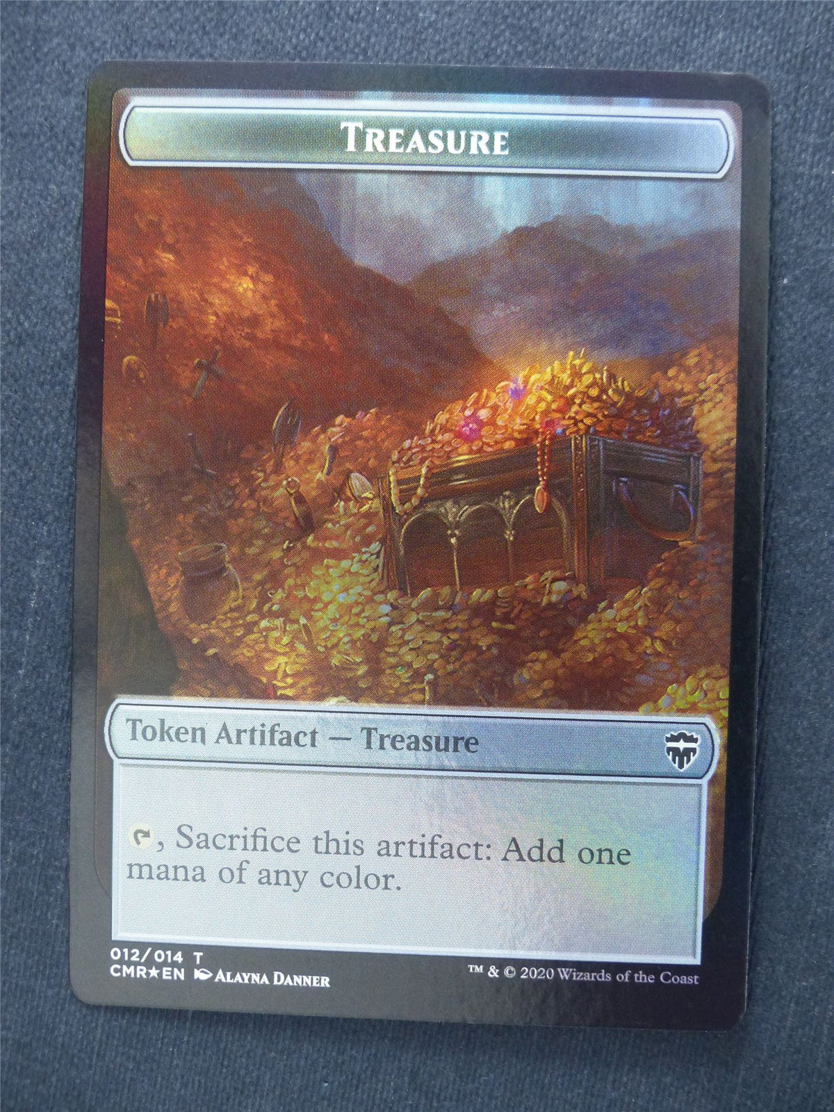 Dragon Treasure - Foil Token