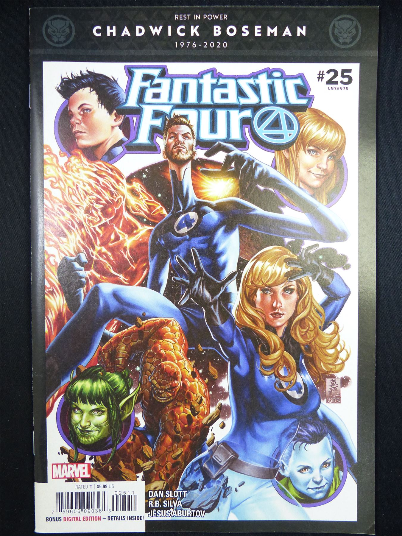 FANTASTIC Four #25 - Marvel Comic #W2