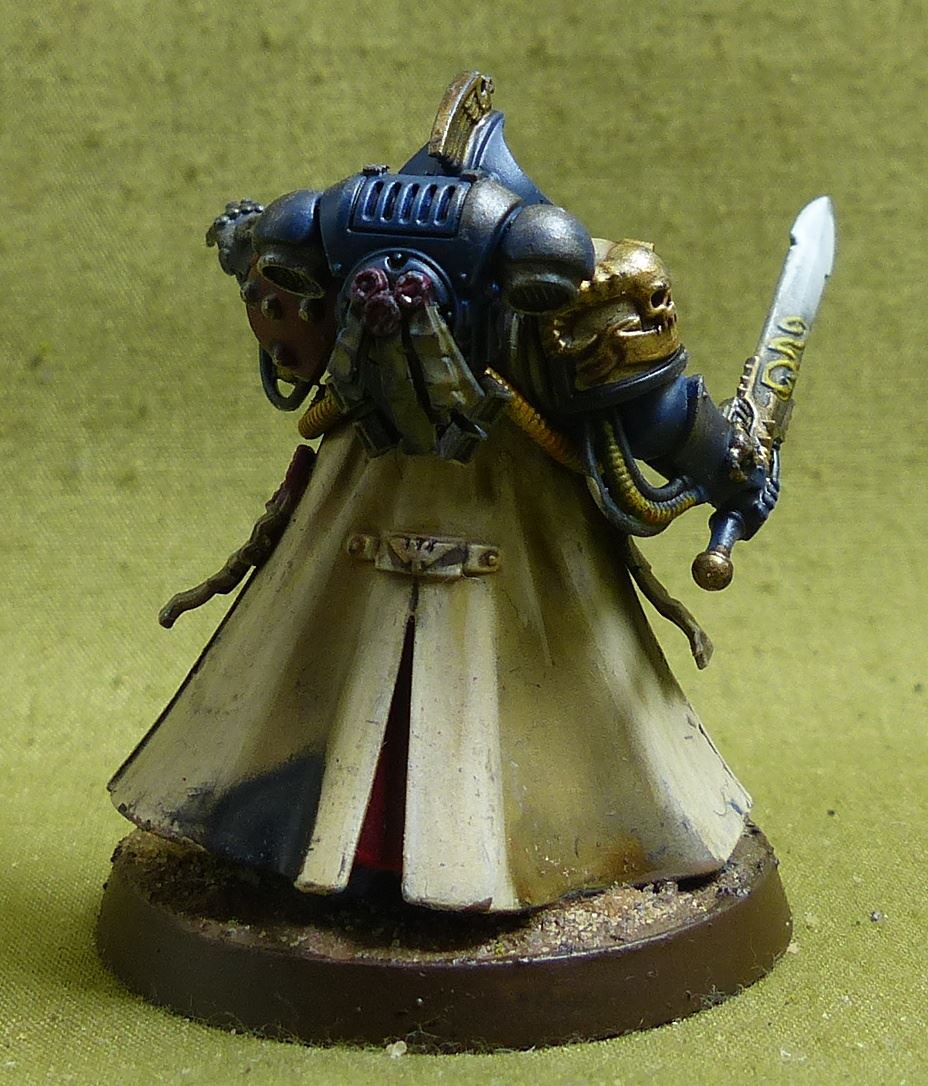 Lieutenant with Storm Shield painted - Space Marines - Warhammer 40K #1BH