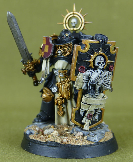 Captain with relic shield - Black Templars - Painted - Warhammer AoS 40k #1W7