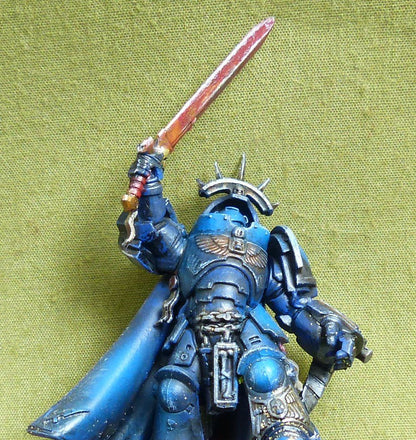 Captain in Gravis Armour Painted - Ultramarines - Warhammer 40K #24Y