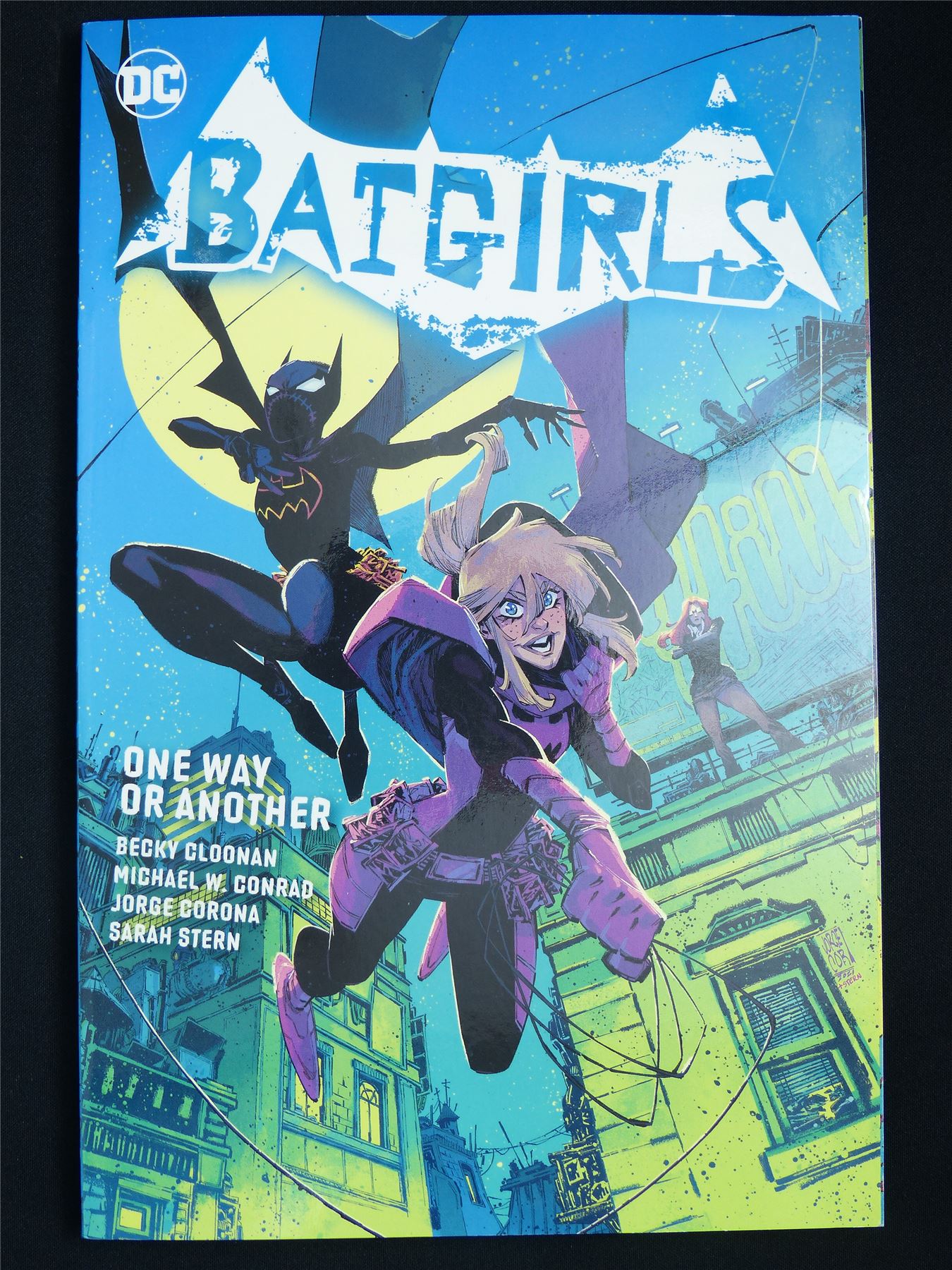 Batgirls volume 1: One Way or Another - DC Graphic Softback #WU