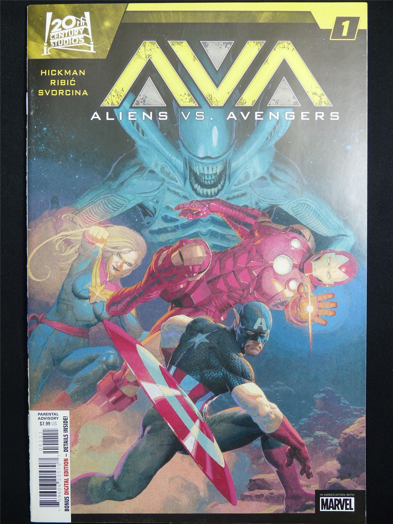 ALIENS vs Avengers #1 Cvr A - Marvel Comic #4Q2