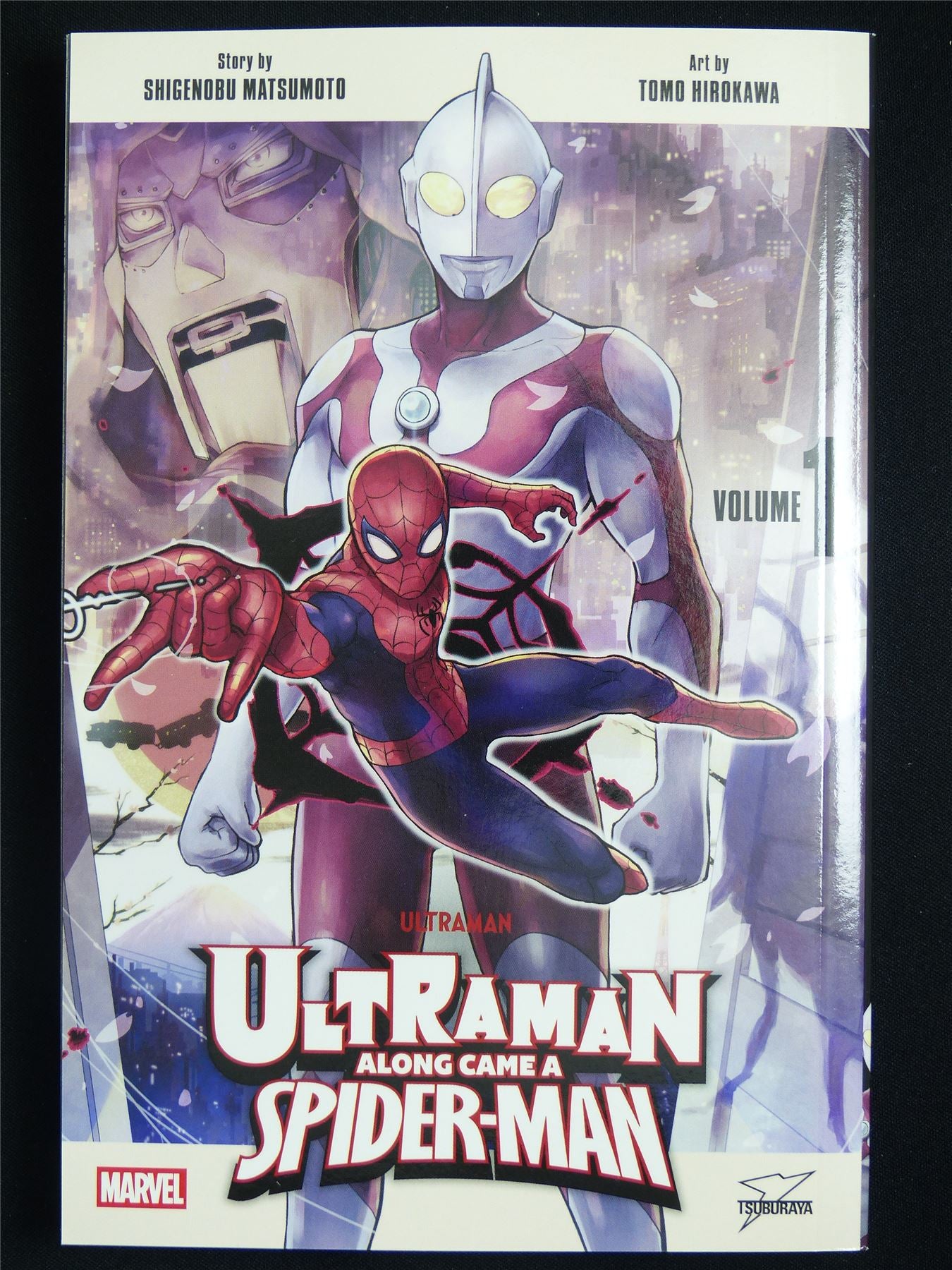 Ultraman Along came a Spidr-Man volume 1 - Viz Manga #3XU