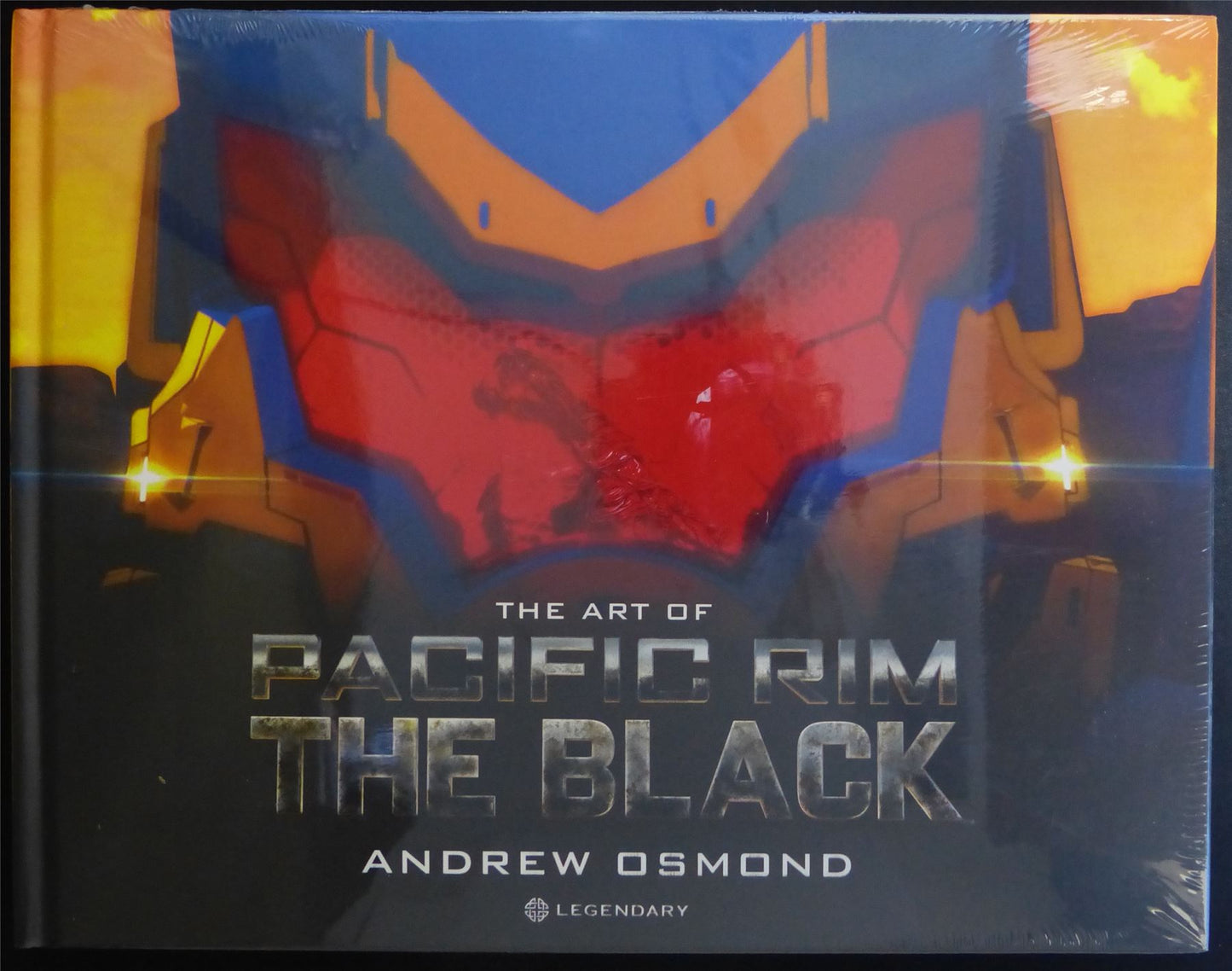 The Art of Pacific Rim The Black Gift Book - Titan Hardback #3W