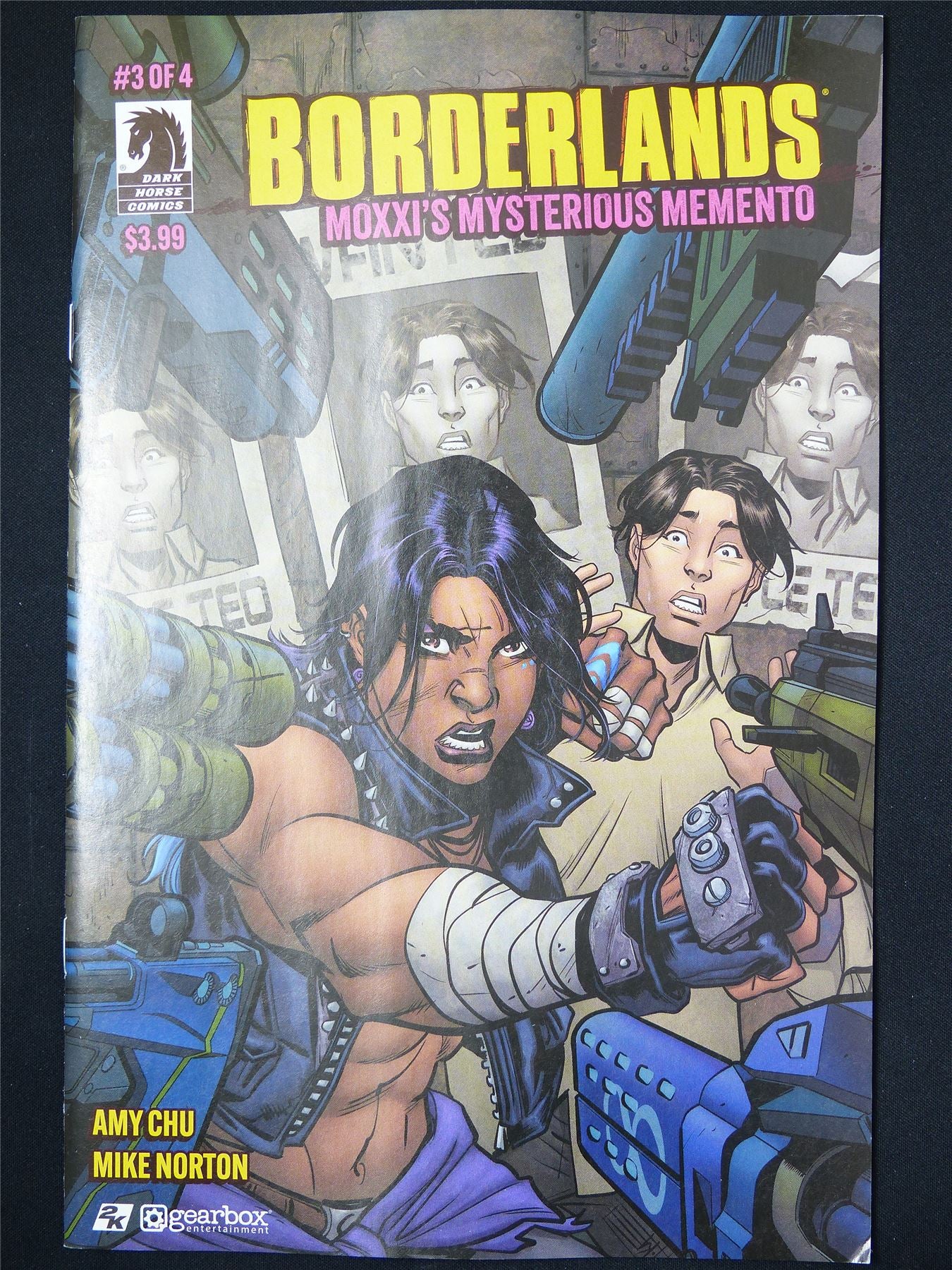 BORDERLANDS: Moxxi's Mysterious Memento #3 - B&B Feb 2025 Dark Horse Comic #9K0