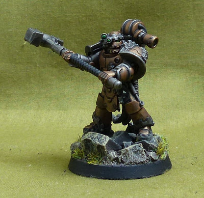 Legion Praetor with upgrades painted - Iron Hands - Warhammer Horus Heresy #2MA