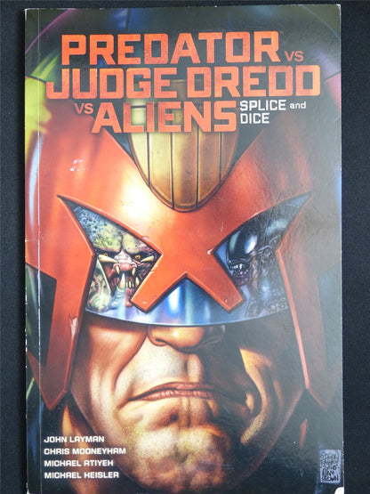 Predator vs Judge Dredd vs Aliens: Splice and Dice - IDW Graphic Softback #2PY