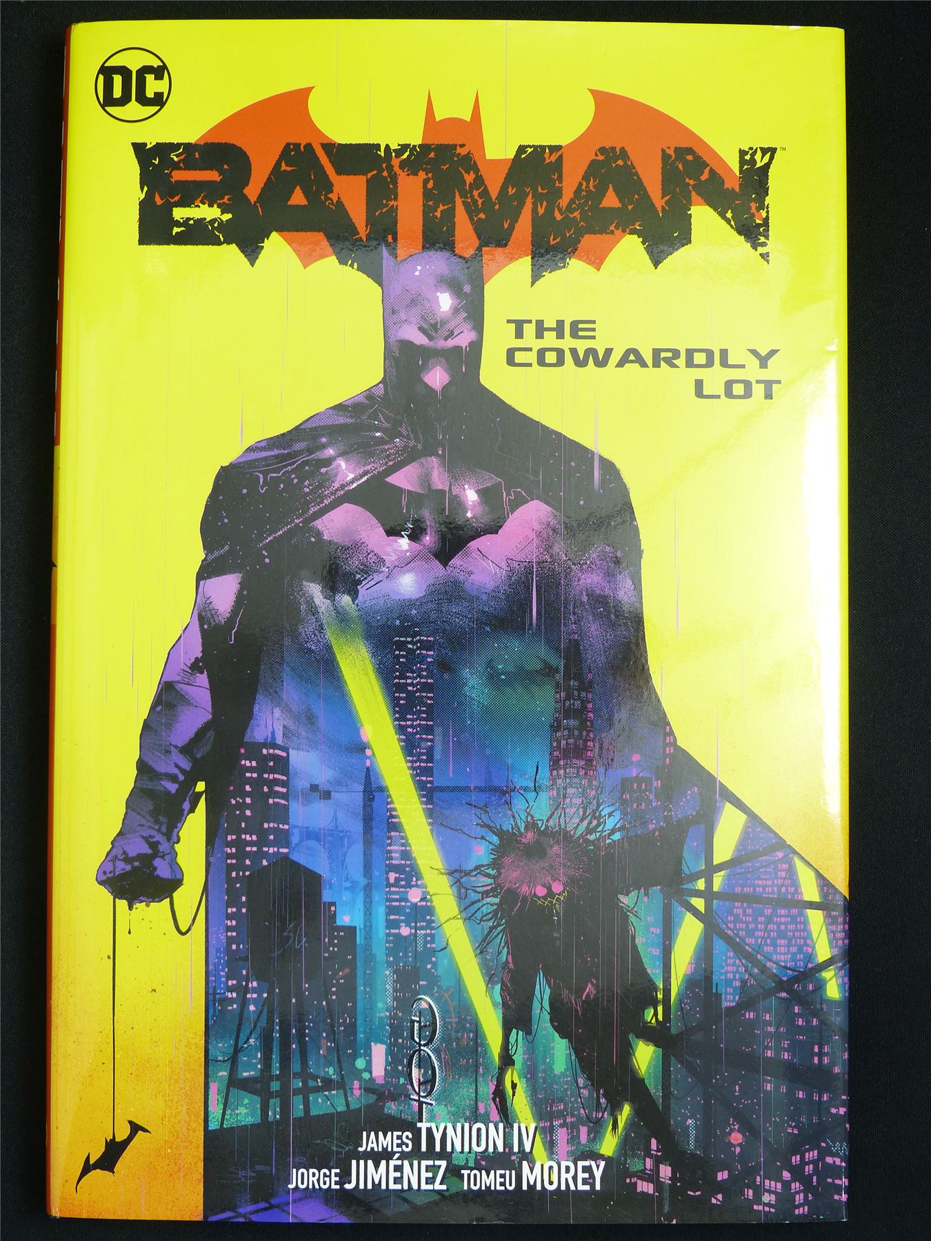 Batman volume 4: The Cowardly Lot - DC Graphic Hardback #XQ
