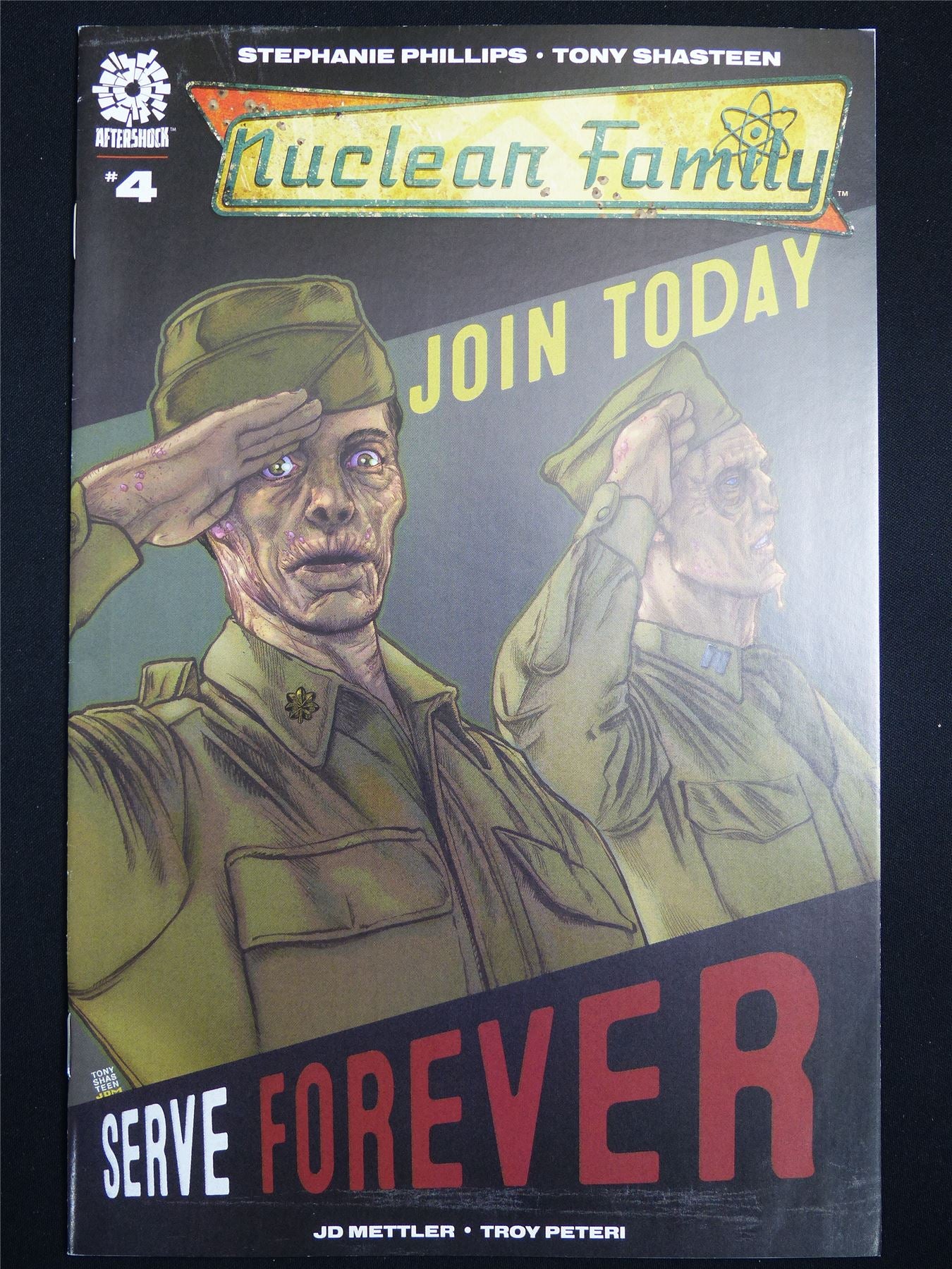 NUCLEAR Fmaily #4 Cvr A - Aftershock Comic #3US