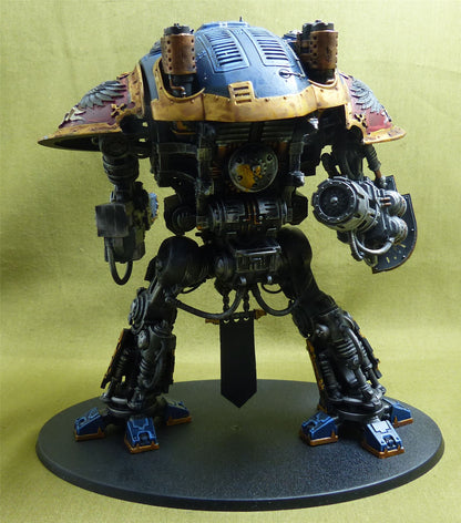 Imperial Knight with Forgeworld Shoulder Pads painted - Warhammer 40K #ZA
