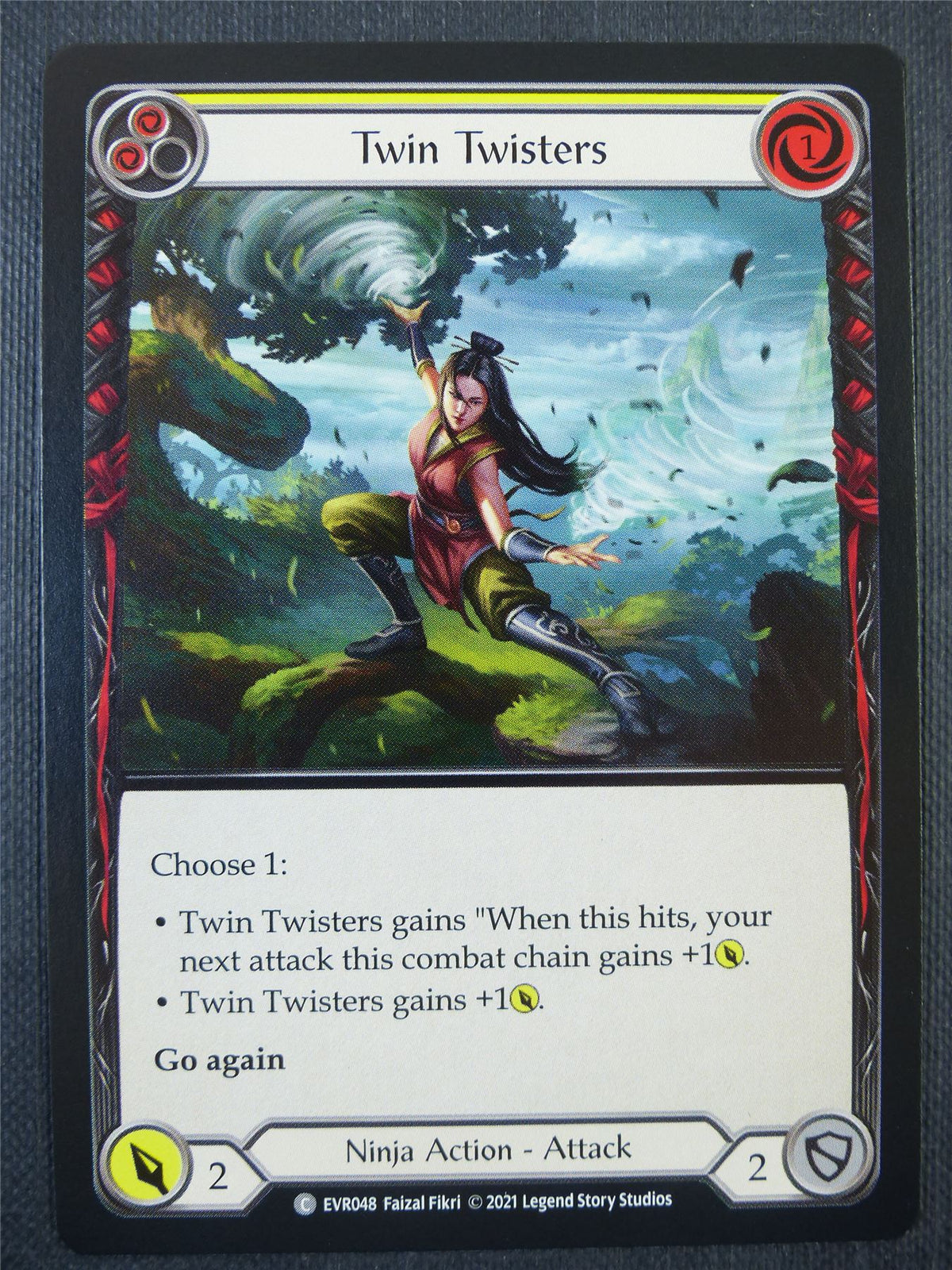 Twin Twisters Yellow - 1st ed Everfest - Flesh & Blood Card #6DU