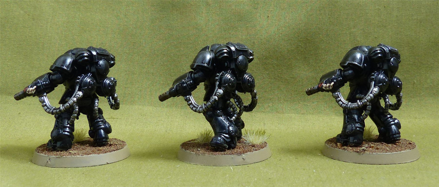 Primaris Aggressors painted - Iron Hands - Warhammer 40K #1HF