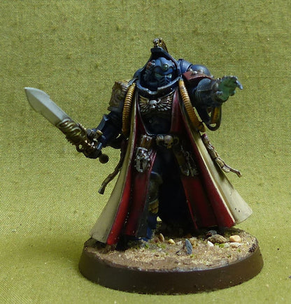 Lieutenant with Storm Shield painted - Space Marines - Warhammer 40K #1BH