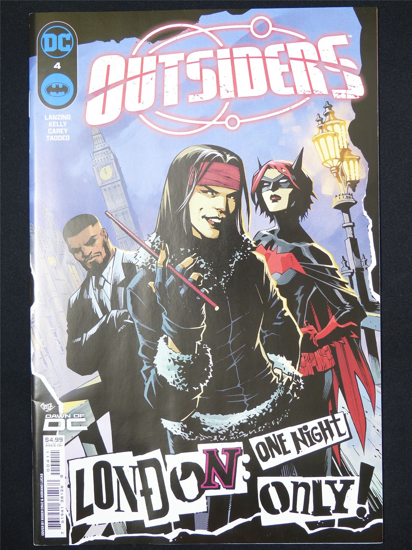 OUTSIDERS #4 - B&B DC Comic #8JO
