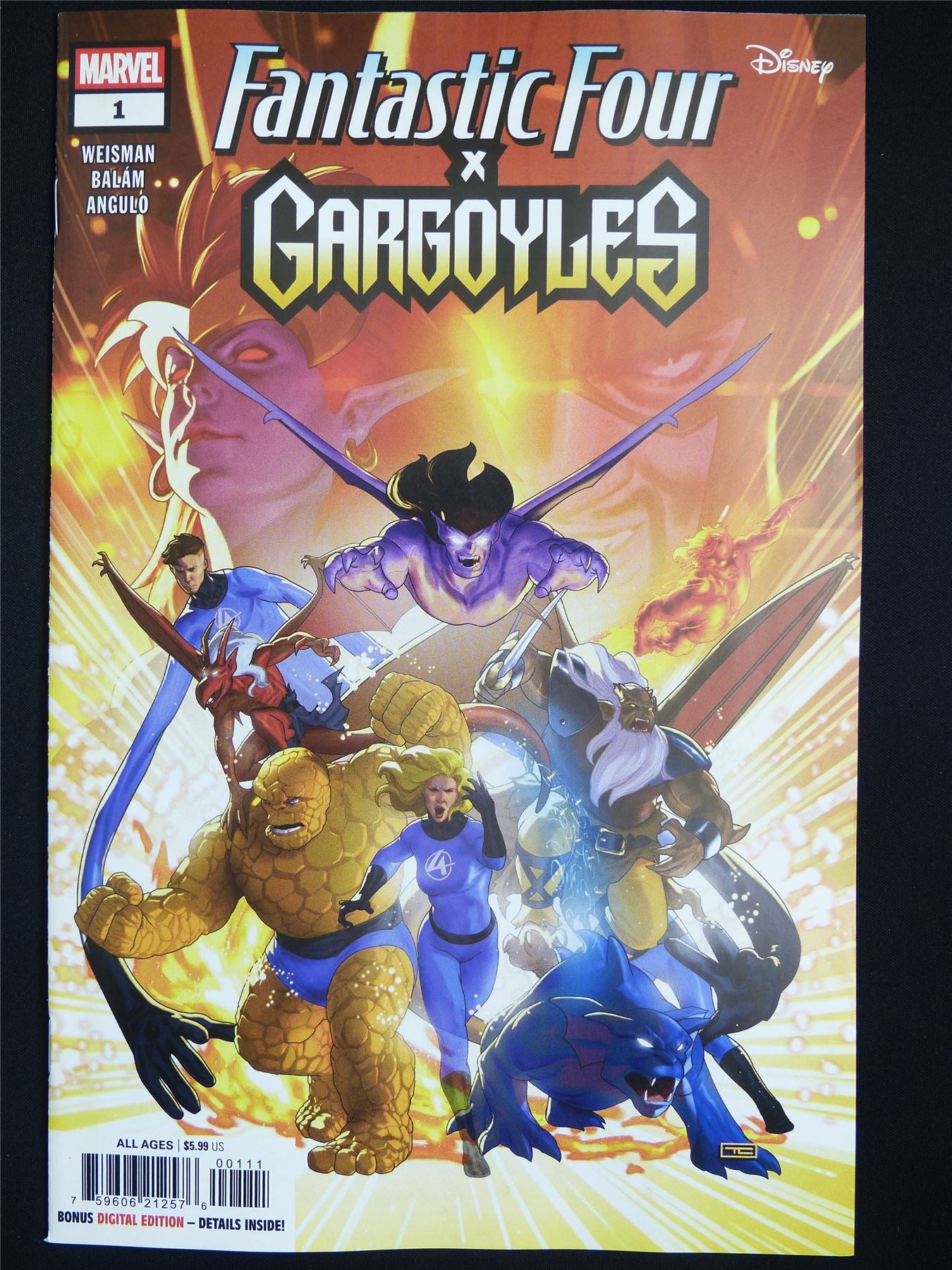 FANTASTIC Four x Gargoyles #1 - Dec 2025 Marvel Comic #55U