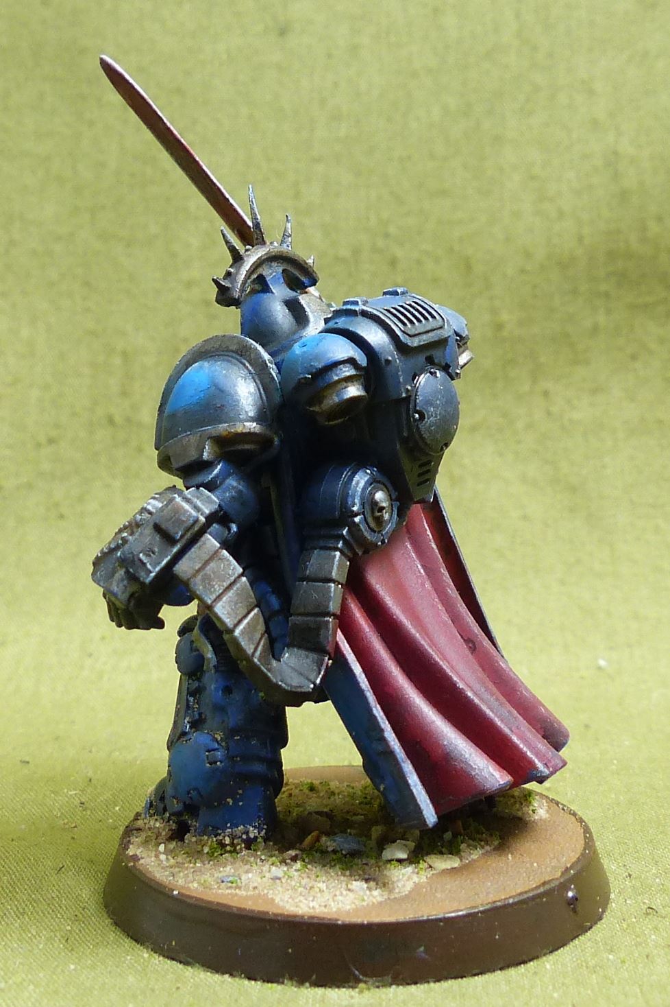 Captain in Gravis Armour Painted - Ultramarines - Warhammer 40K #24Y