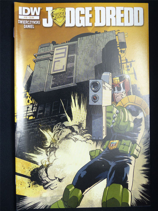 JUDGE Dredd #10 - IDW Comic #1RS