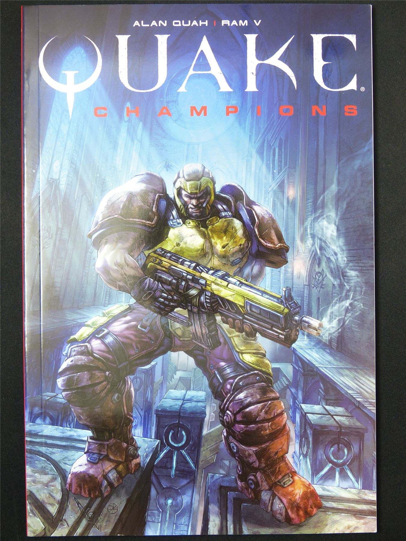 Quake: Champions - Titan Graphic Softback #2QZ